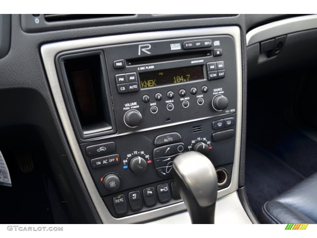 2006 Volvo S60 R AWD Controls Photo #59732787
