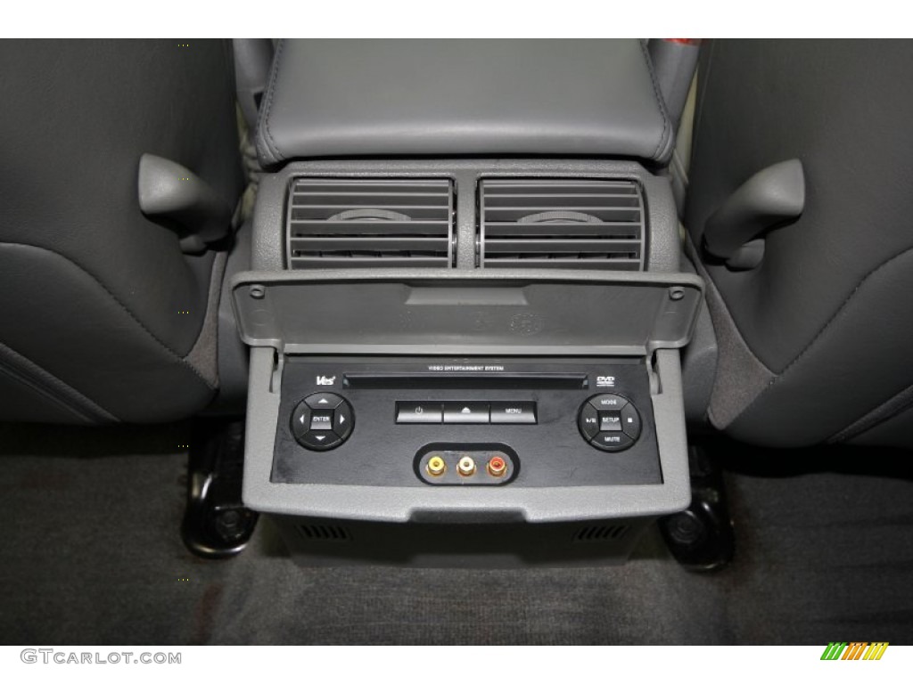 2007 Jeep Grand Cherokee SRT8 4x4 Controls Photo #59736912