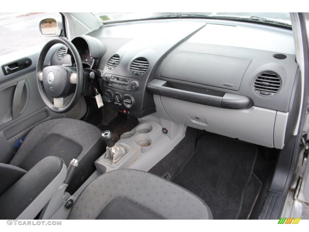 2001 Volkswagen New Beetle GLS Coupe Light Grey Dashboard Photo #59740904