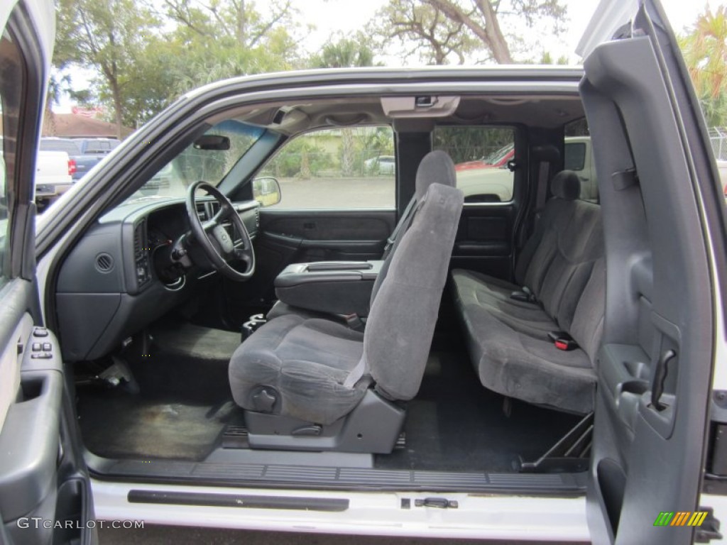 2002 Silverado 1500 LS Extended Cab - Summit White / Graphite Gray photo #16