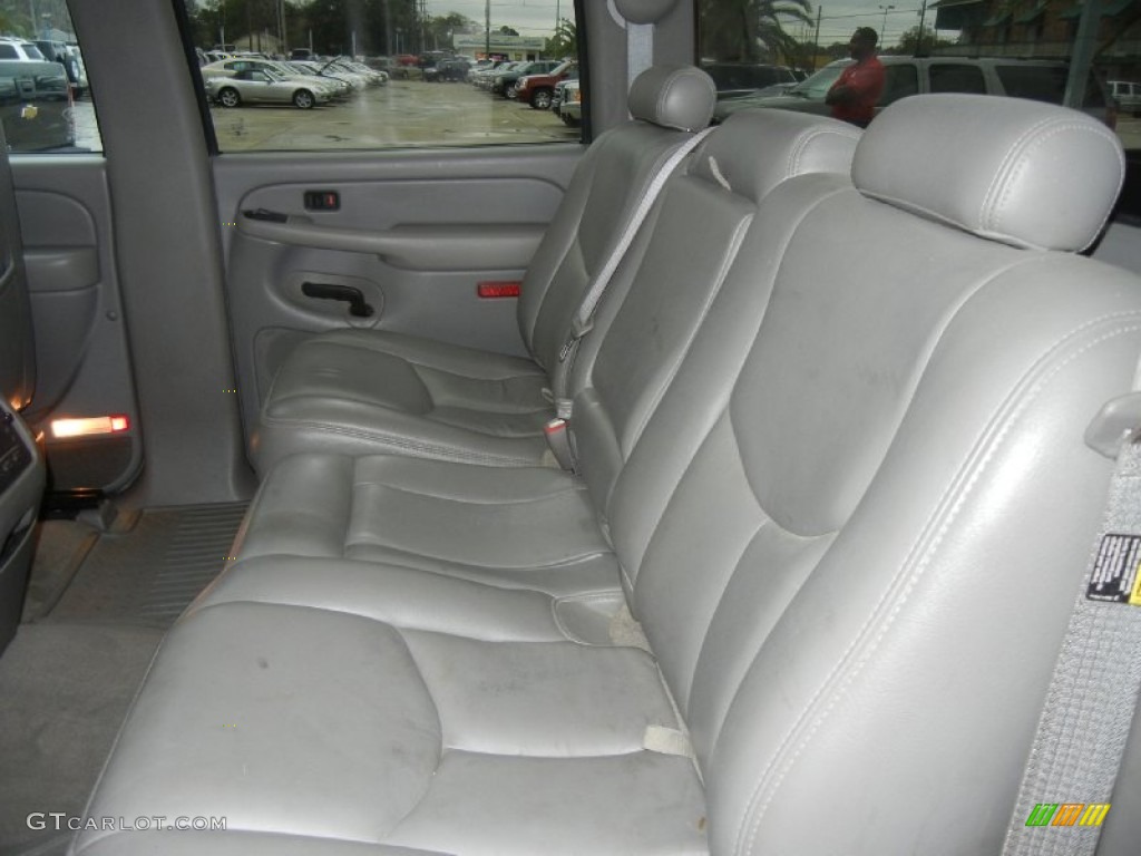 Medium Gray Interior 2004 Chevrolet Silverado 2500HD LT Crew Cab 4x4 Photo #59742377