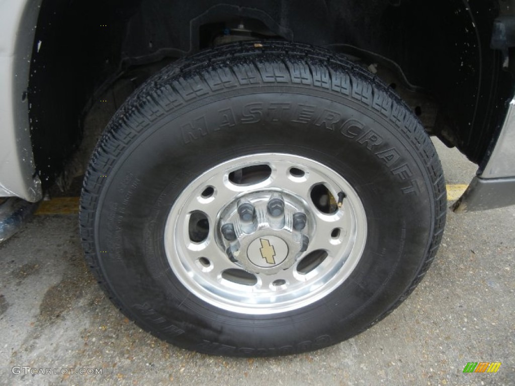 2004 Chevrolet Silverado 2500HD LT Crew Cab 4x4 Wheel Photos