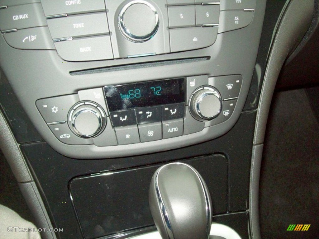 2011 Buick Regal CXL Turbo Controls Photo #59745953