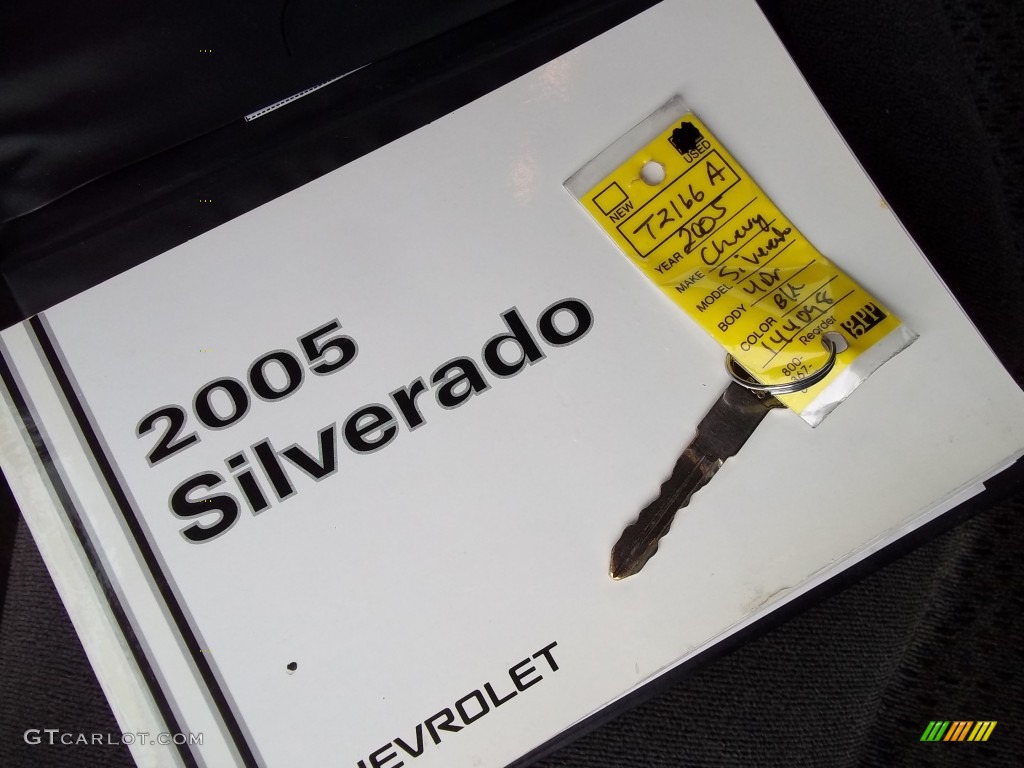 2005 Silverado 1500 Z71 Crew Cab 4x4 - Dark Blue Metallic / Dark Charcoal photo #2