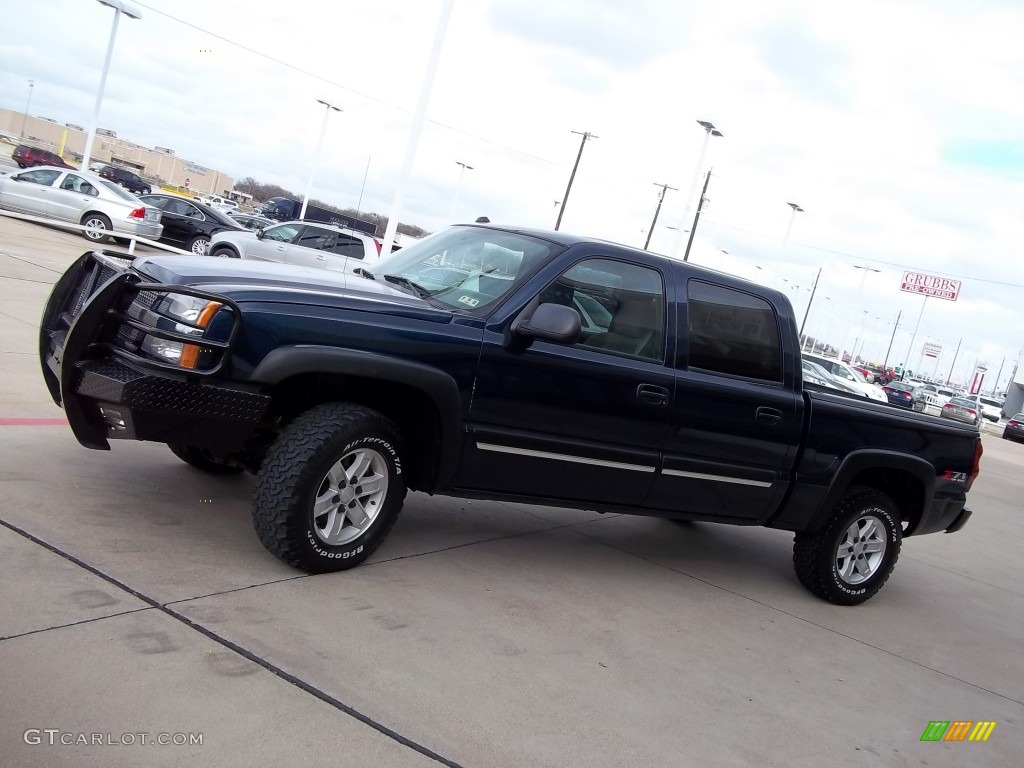 2005 Silverado 1500 Z71 Crew Cab 4x4 - Dark Blue Metallic / Dark Charcoal photo #35