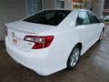Super White - Camry SE Photo No. 2