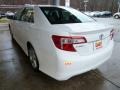 Super White - Camry SE Photo No. 4