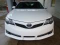 Super White - Camry SE Photo No. 6