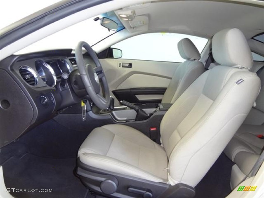 Stone Interior 2010 Ford Mustang V6 Coupe Photo #59750840