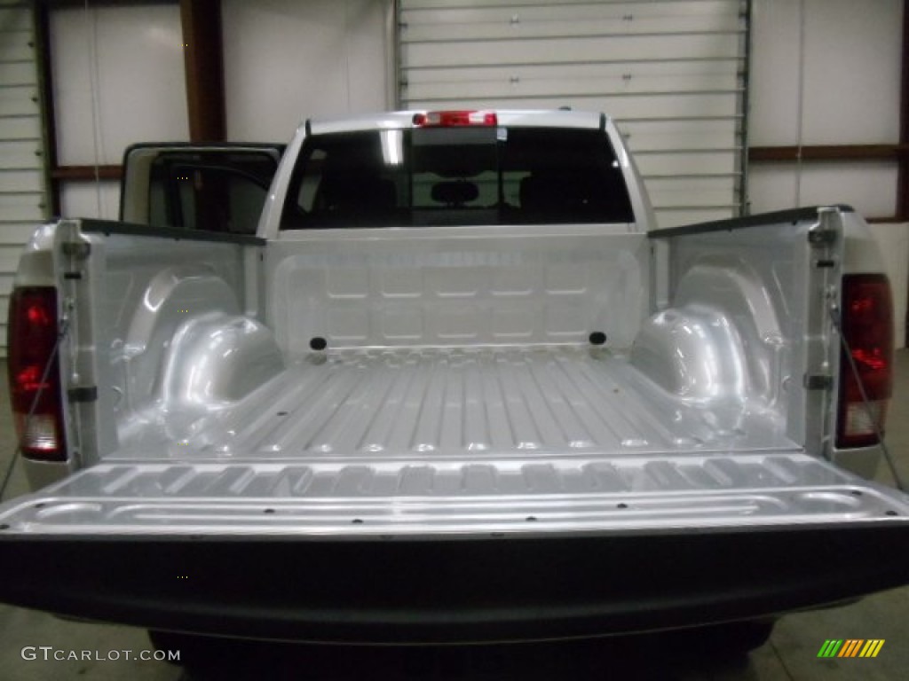 2012 Dodge Ram 3500 HD SLT Outdoorsman Crew Cab 4x4 Trunk Photos