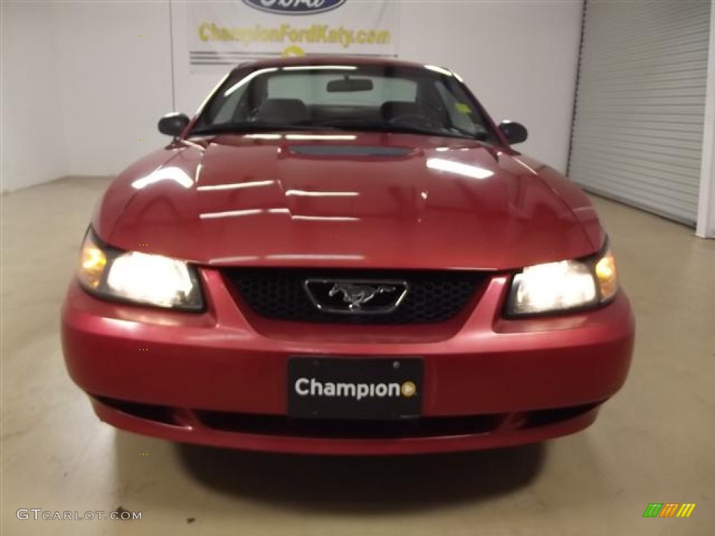 2002 Mustang V6 Coupe - Laser Red Metallic / Medium Graphite photo #2