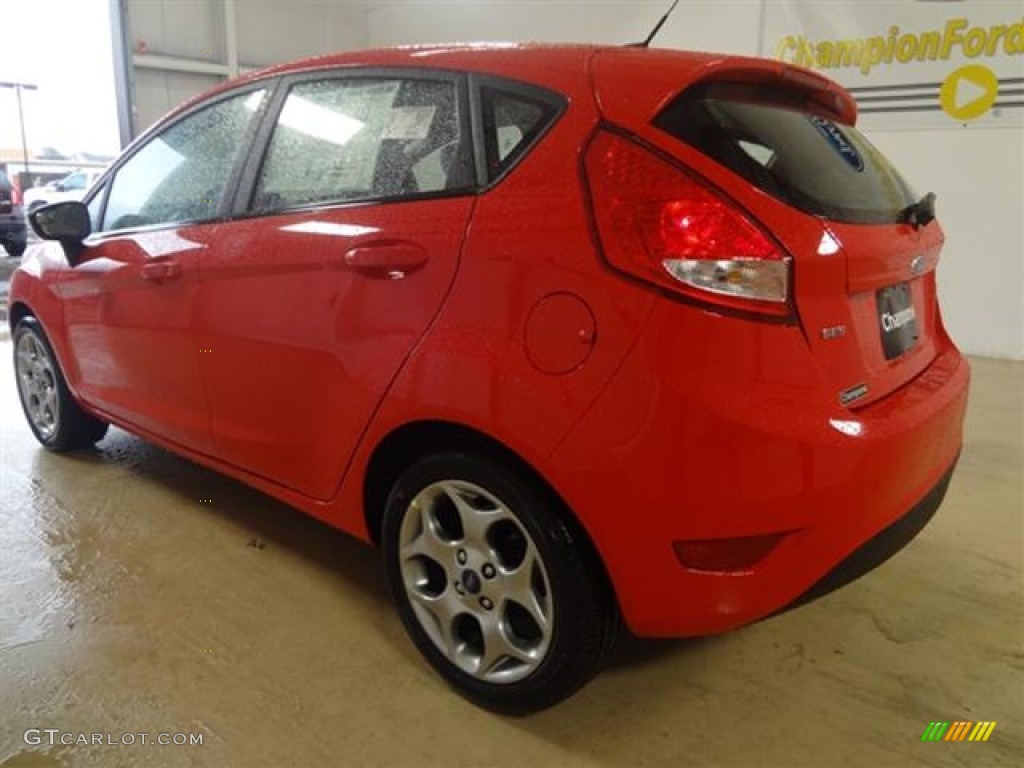 2012 Fiesta SES Hatchback - Race Red / Oxford White/Charcoal Black photo #7
