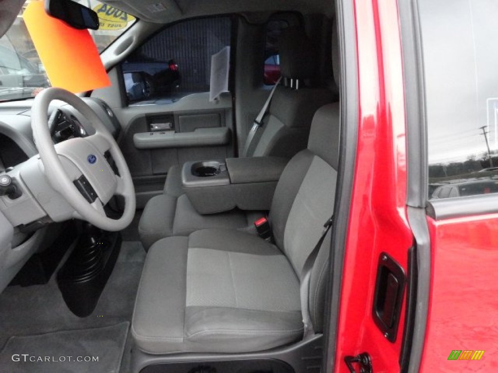 2004 F150 XLT Regular Cab 4x4 - Bright Red / Dark Flint photo #11