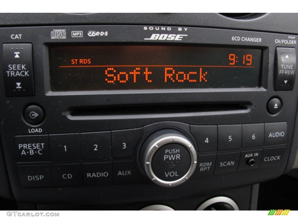 2010 Nissan Rogue SL Audio System Photo #59763005