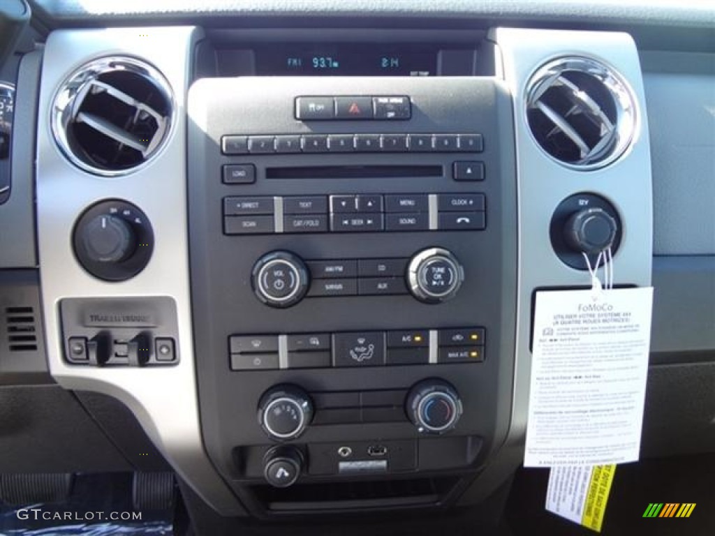 2011 Ford F150 XLT SuperCab 4x4 Controls Photo #59763548