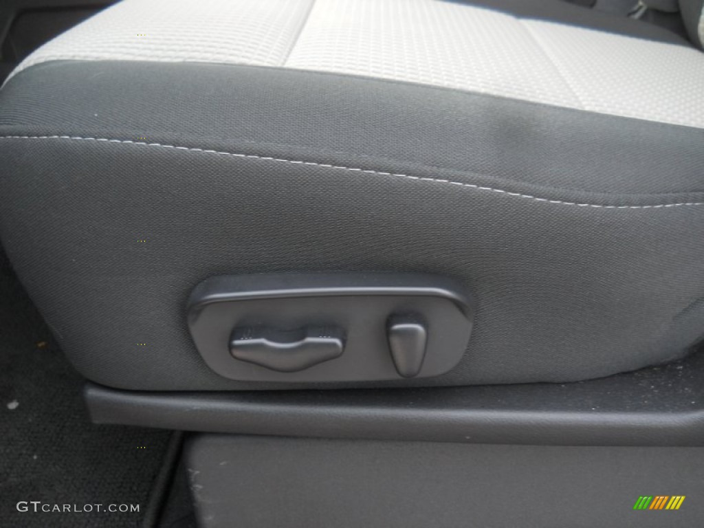 2012 Nissan Titan S King Cab 4x4 Controls Photo #59766206