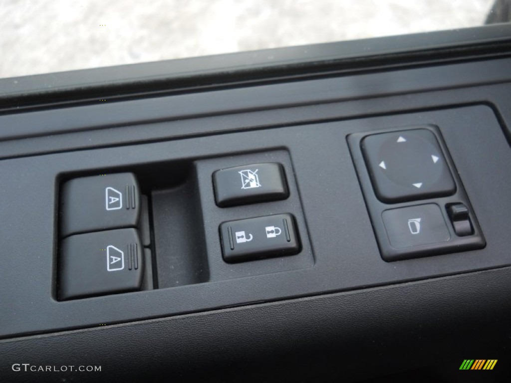 2012 Nissan Titan S King Cab 4x4 Controls Photo #59766293