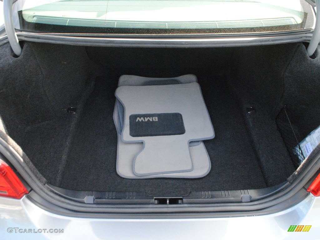 2009 BMW 5 Series 550i Sedan Trunk Photo #59766335