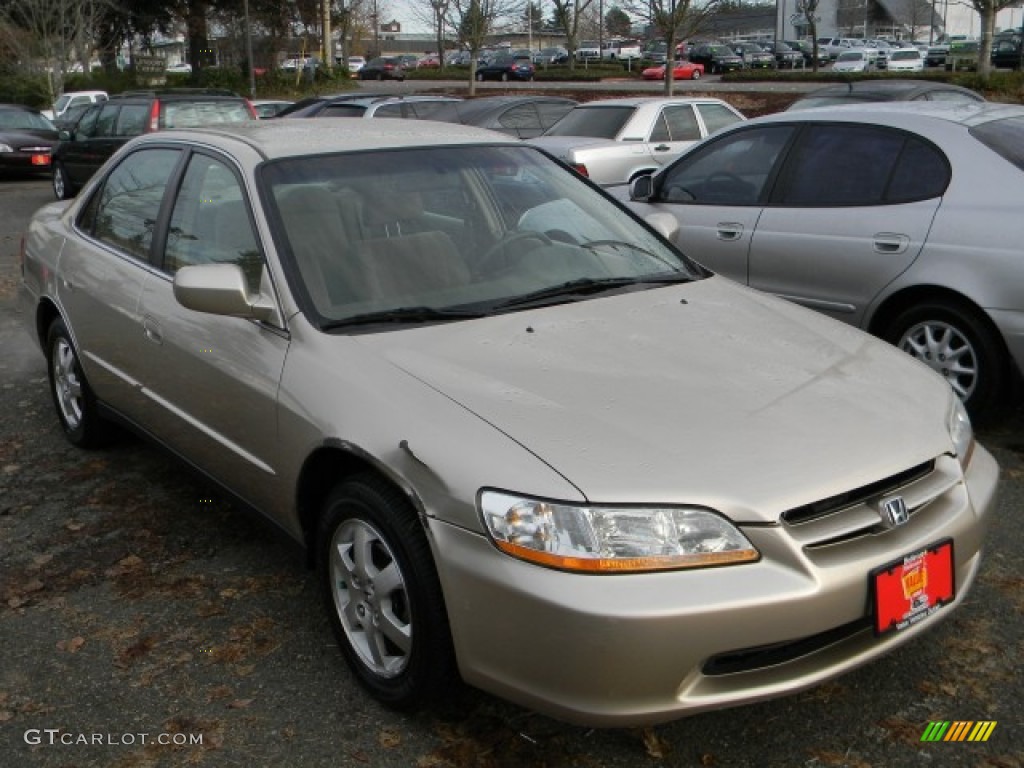 2000 Accord SE Sedan - Naples Gold Metallic / Ivory photo #2