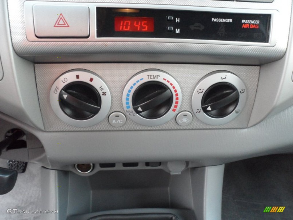 2010 Toyota Tacoma PreRunner Access Cab Controls Photo #59767859