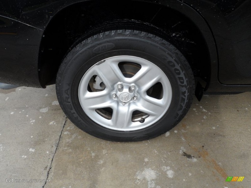 2006 Toyota RAV4 Standard RAV4 Model Wheel Photo #59769616