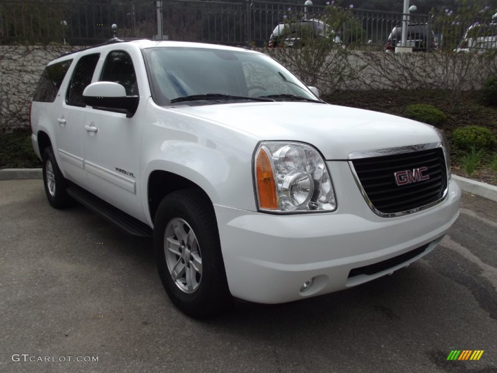 2010 Yukon XL SLT 4x4 - Summit White / Light Titanium photo #1