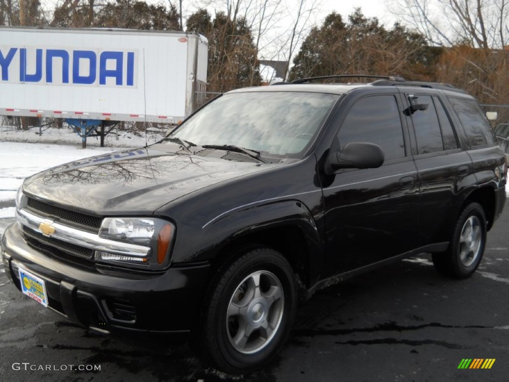 2008 TrailBlazer LS 4x4 - Black / Light Gray photo #1