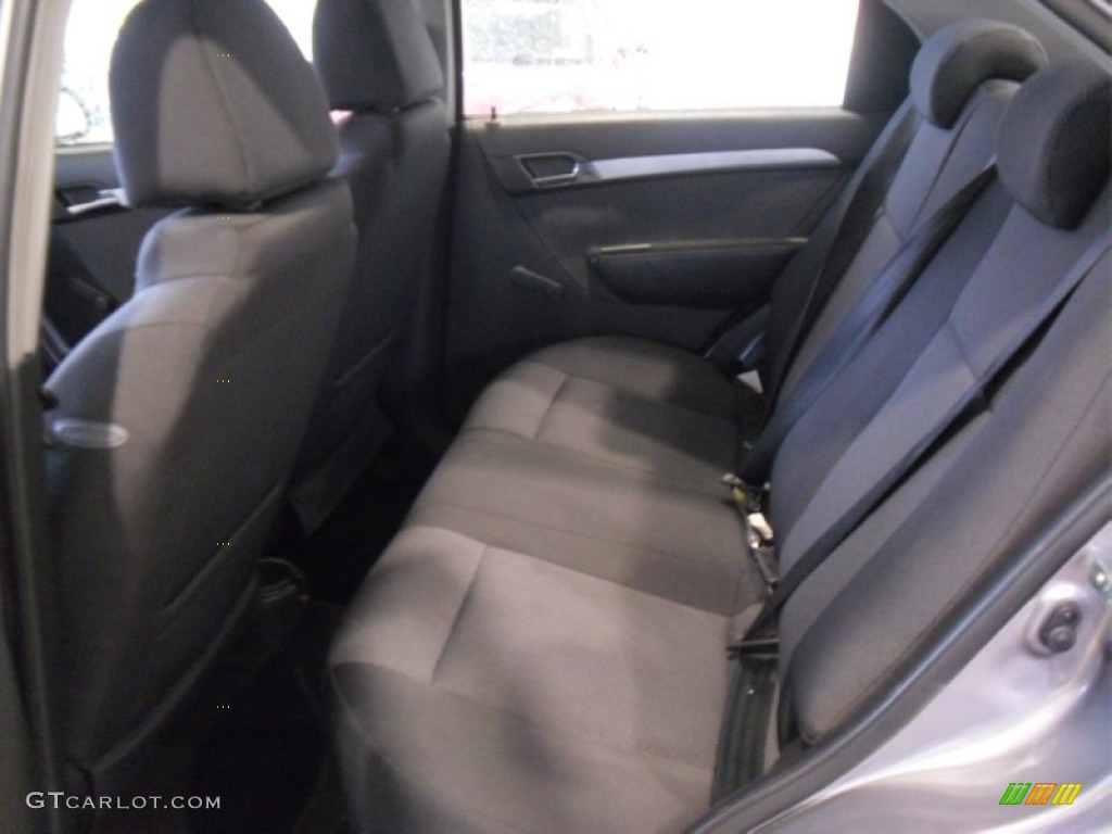 2010 Aveo LT Sedan - Medium Gray / Charcoal photo #8