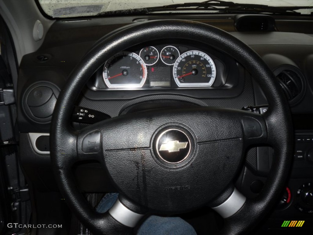 2010 Aveo LT Sedan - Medium Gray / Charcoal photo #14