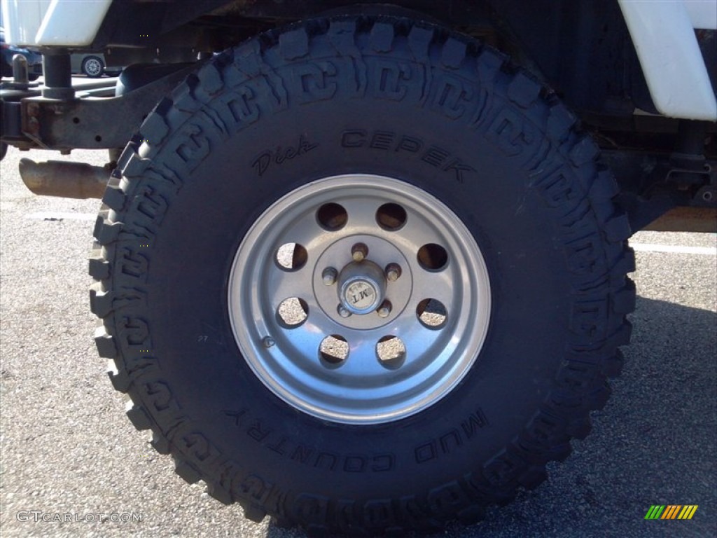 1998 Jeep Wrangler Sahara 4x4 Custom Wheels Photo #59772332