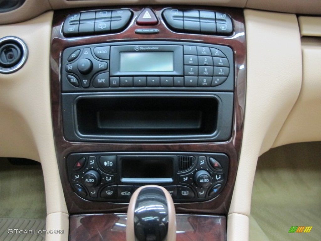 2004 Mercedes-Benz C 320 4Matic Wagon Controls Photo #59773760