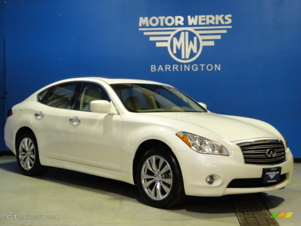 2011 M 37x AWD Sedan - Moonlight White / Wheat photo #1