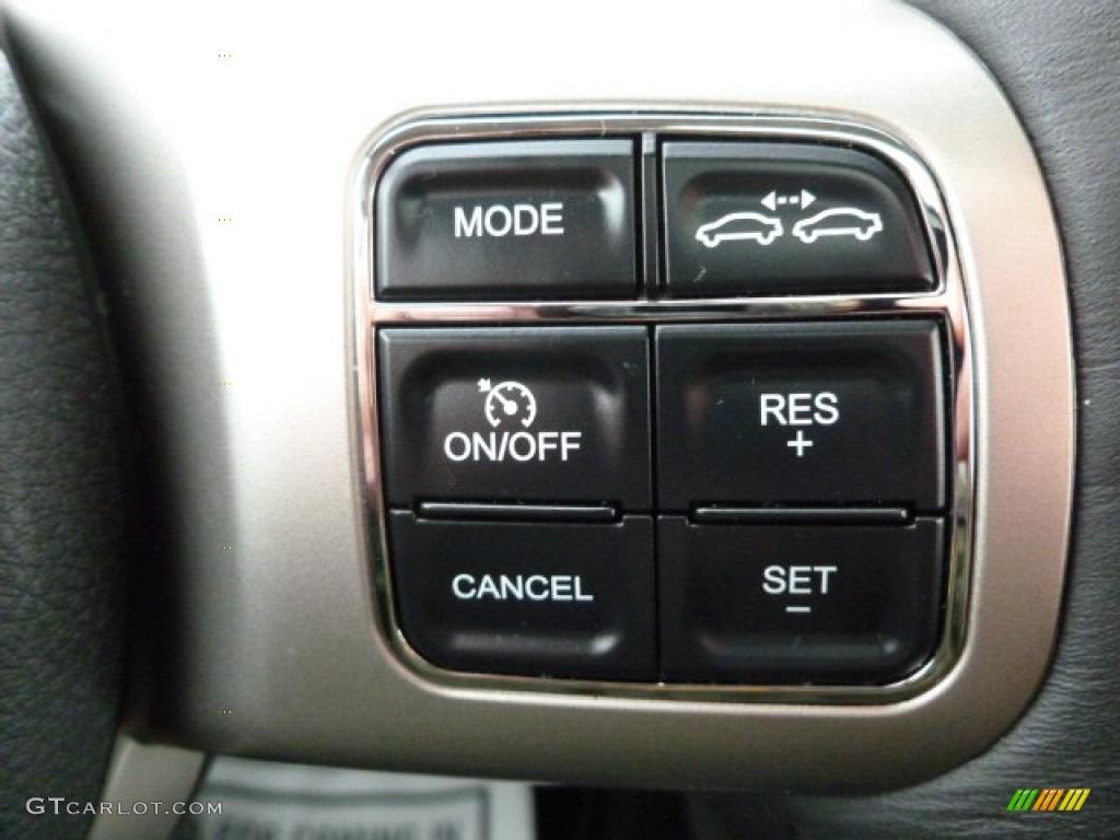 2011 Jeep Grand Cherokee Overland 4x4 Controls Photo #59774549
