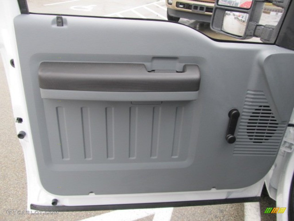 2012 Ford F350 Super Duty XL Regular Cab 4x4 Chassis Steel Door Panel Photo #59776334