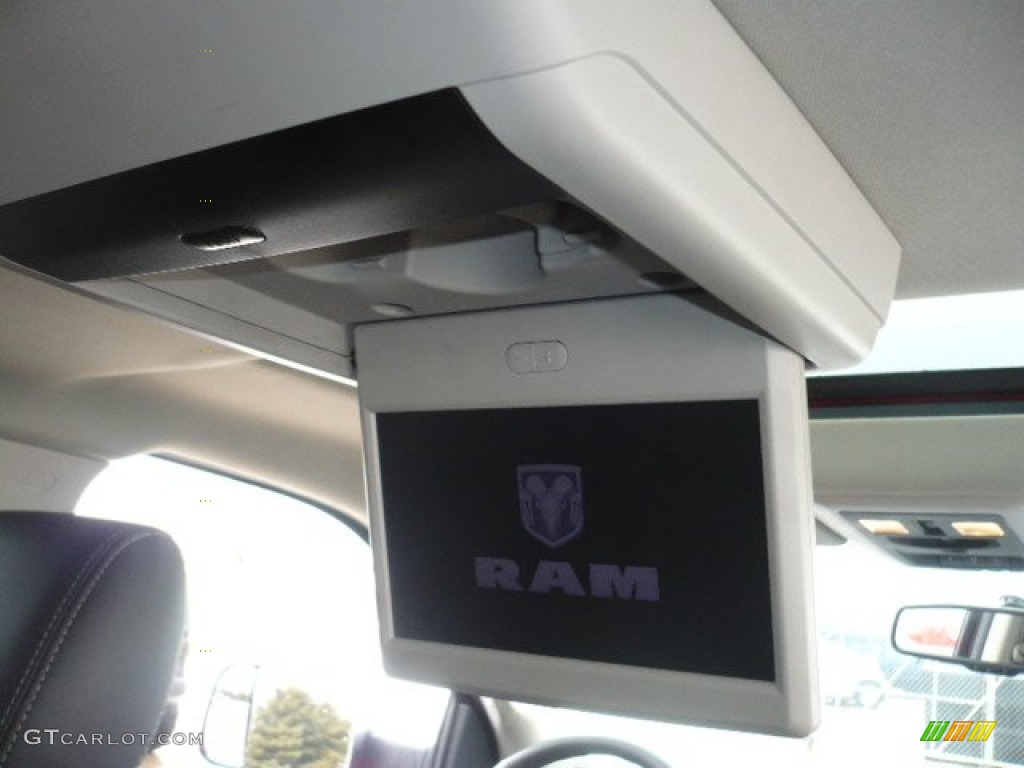 2011 Ram 1500 Laramie Crew Cab 4x4 - Flame Red / Dark Slate Gray photo #13
