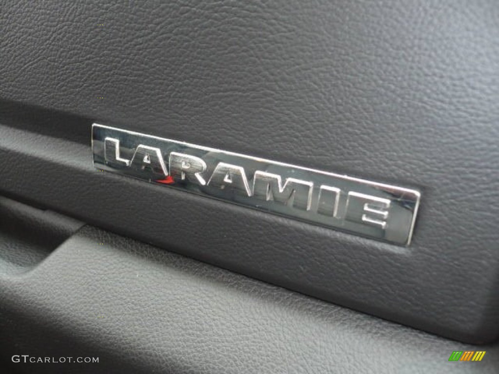 2011 Ram 1500 Laramie Crew Cab 4x4 - Flame Red / Dark Slate Gray photo #20