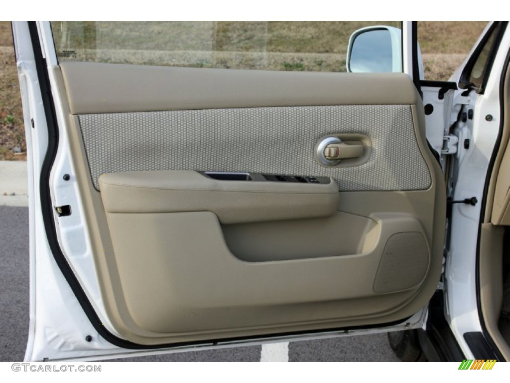 2007 Nissan Versa SL Beige Door Panel Photo #59782056