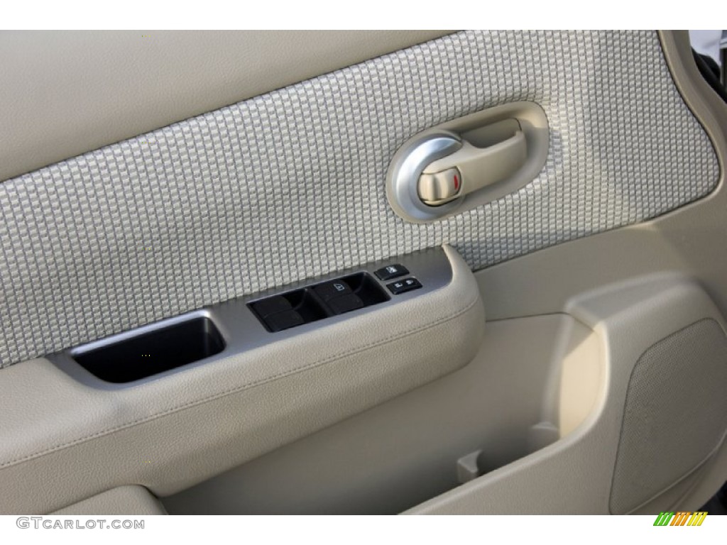 2007 Nissan Versa SL Beige Door Panel Photo #59782066