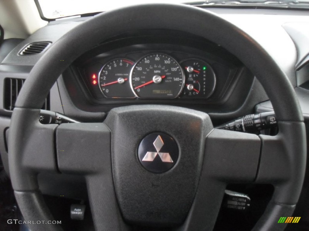 2006 Mitsubishi Endeavor LS Charcoal Steering Wheel Photo #59783294