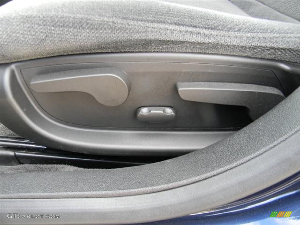 2011 Impala LT - Imperial Blue Metallic / Ebony photo #20