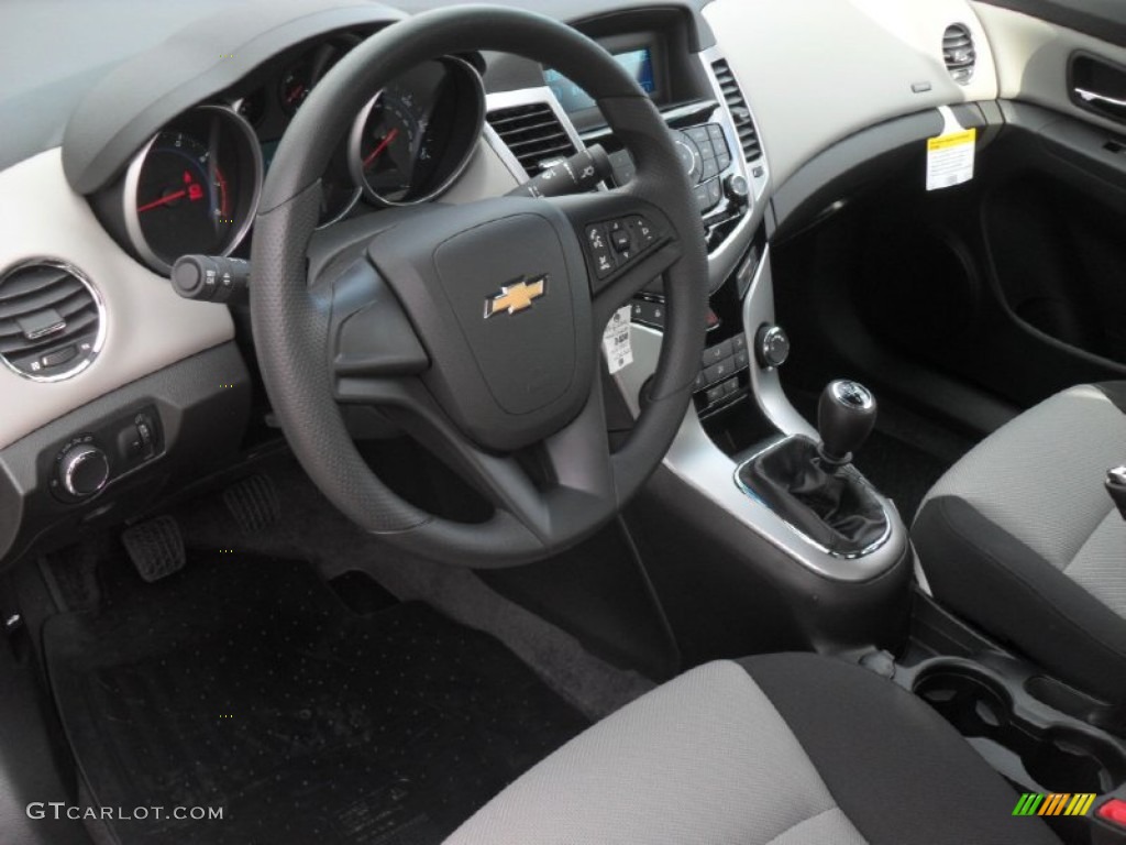 Jet Black/Medium Titanium Interior 2012 Chevrolet Cruze LS Photo #59785487
