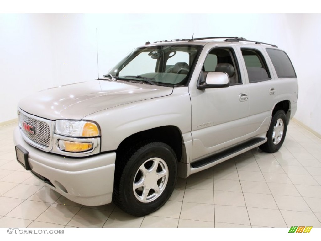 2004 Yukon Denali AWD - Silver Birch Metallic / Stone Gray photo #3