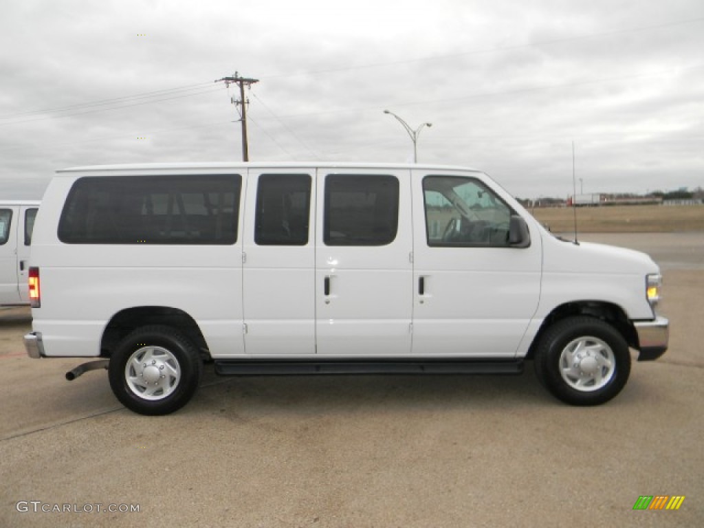 Oxford White 2011 Ford E Series Van E350 XLT Passenger Exterior Photo #59791205