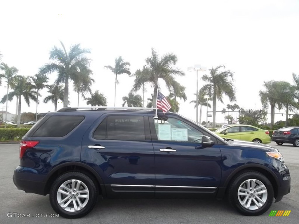 2011 Explorer XLT - Kona Blue Metallic / Charcoal Black photo #5