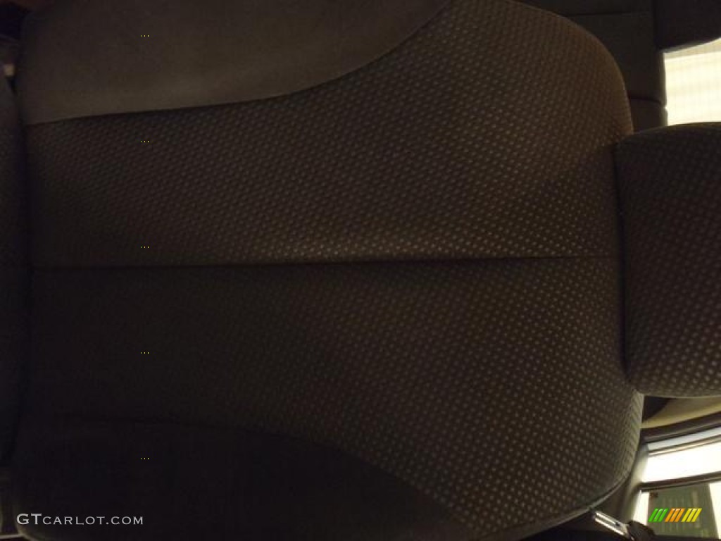 2011 Versa 1.8 S Hatchback - Arctic Blue Metallic / Charcoal photo #25
