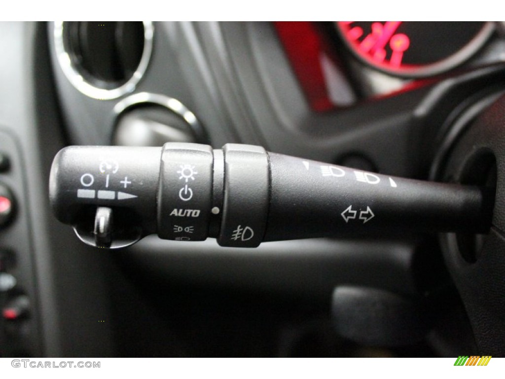 2007 Pontiac Grand Prix GXP Sedan Controls Photo #59794358