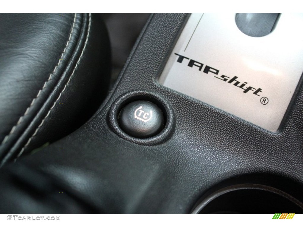 2007 Pontiac Grand Prix GXP Sedan Controls Photo #59794391