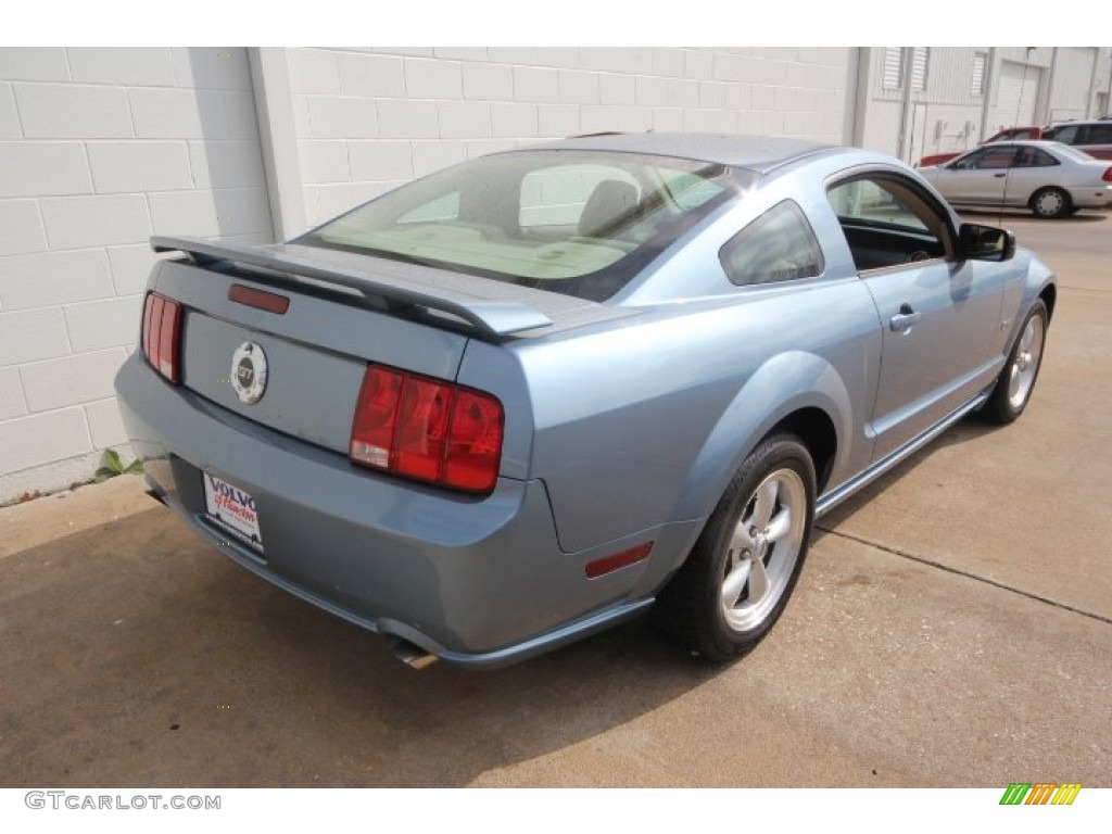 2007 Mustang GT Premium Coupe - Windveil Blue Metallic / Medium Parchment photo #3