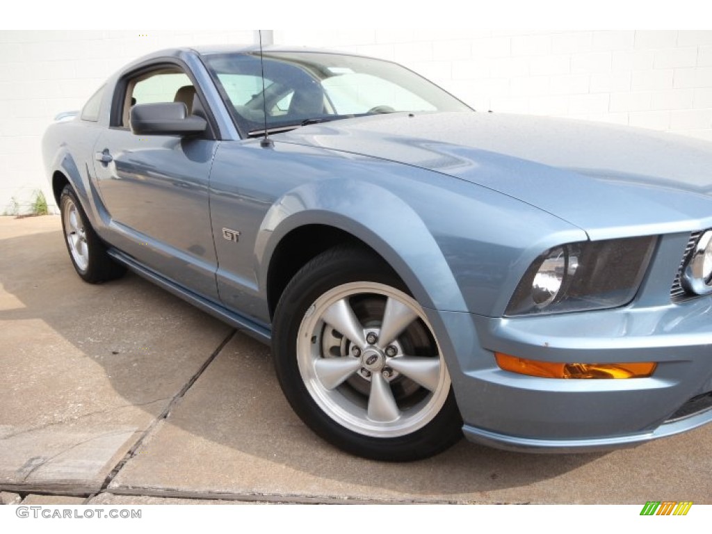 2007 Mustang GT Premium Coupe - Windveil Blue Metallic / Medium Parchment photo #27
