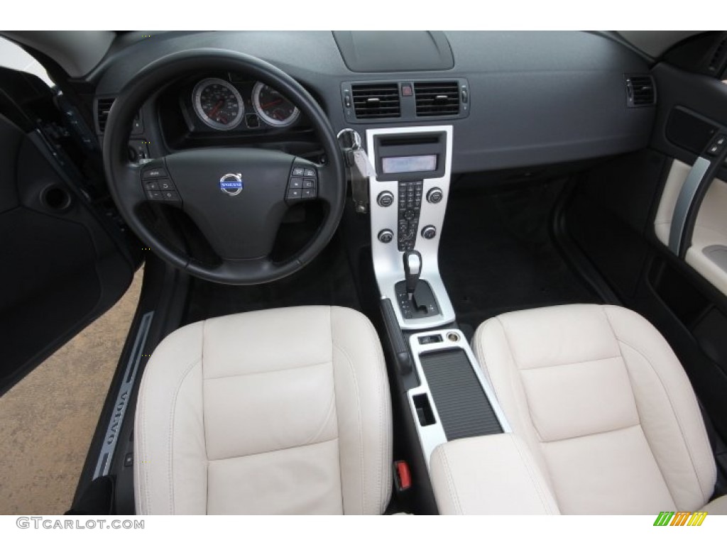 2011 Volvo C70 T5 Soverign Hide Calcite Leather/Off Black Dashboard Photo #59802189